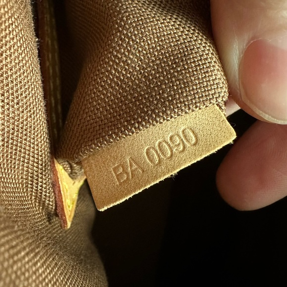 Louis Vuitton Alma PM - Picture 16 of 16